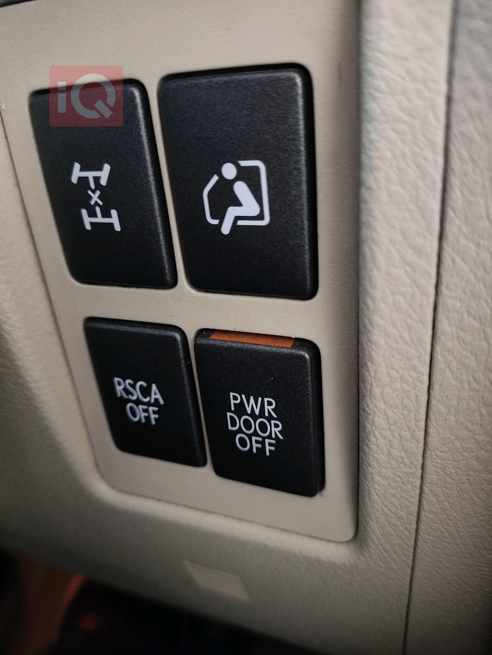 لكزس LX